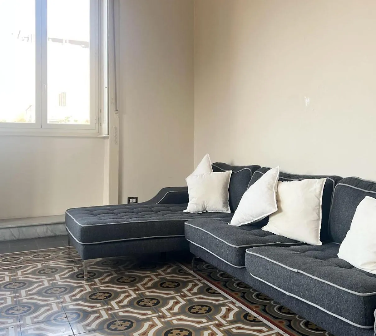 Best Stay-Theatre Suite Apartment Bari 0*,
